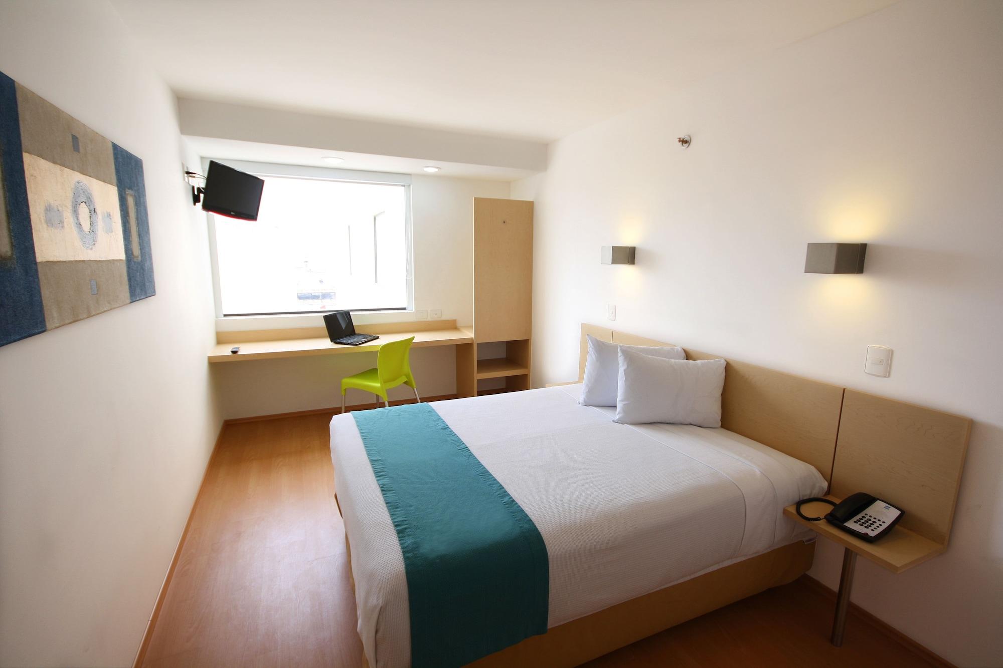 One Guadalajara Centro Historico Hotel Екстериор снимка